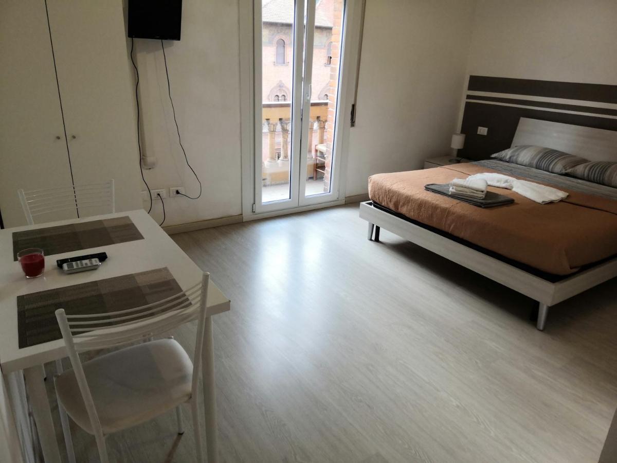 B&B Matteotti 23 Болонья Екстер'єр фото