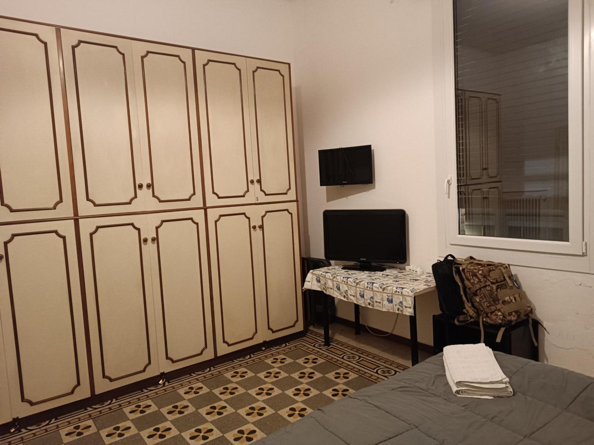 B&B Matteotti 23 Болонья Екстер'єр фото